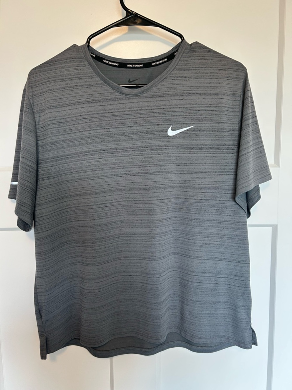 Nike Dri-FIT Heathered Gray Running Tee - Men’s Medium